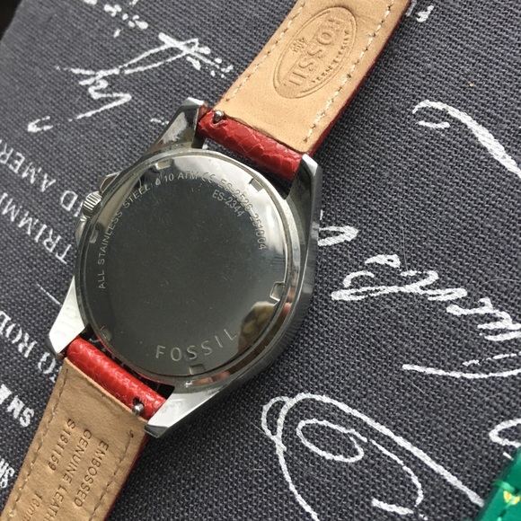 FOSSIL rhinestone watch w/ 9 interchangeable bands - Picture 4 of 8